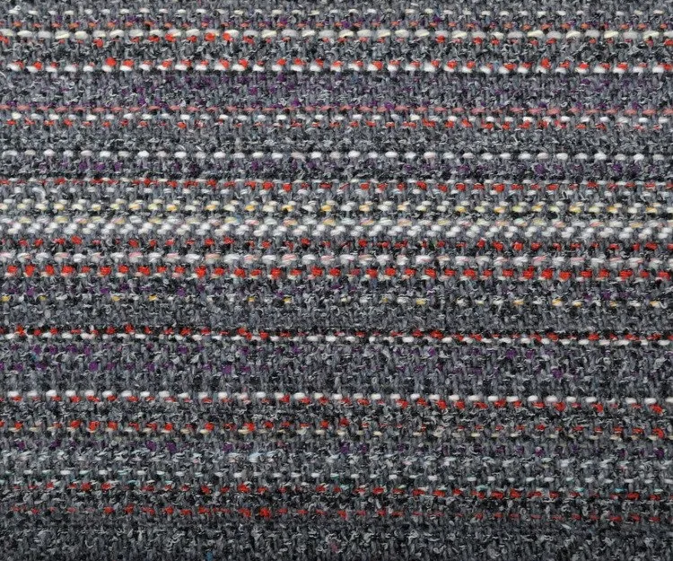 Koc do jogi wykończony lamówką granatową