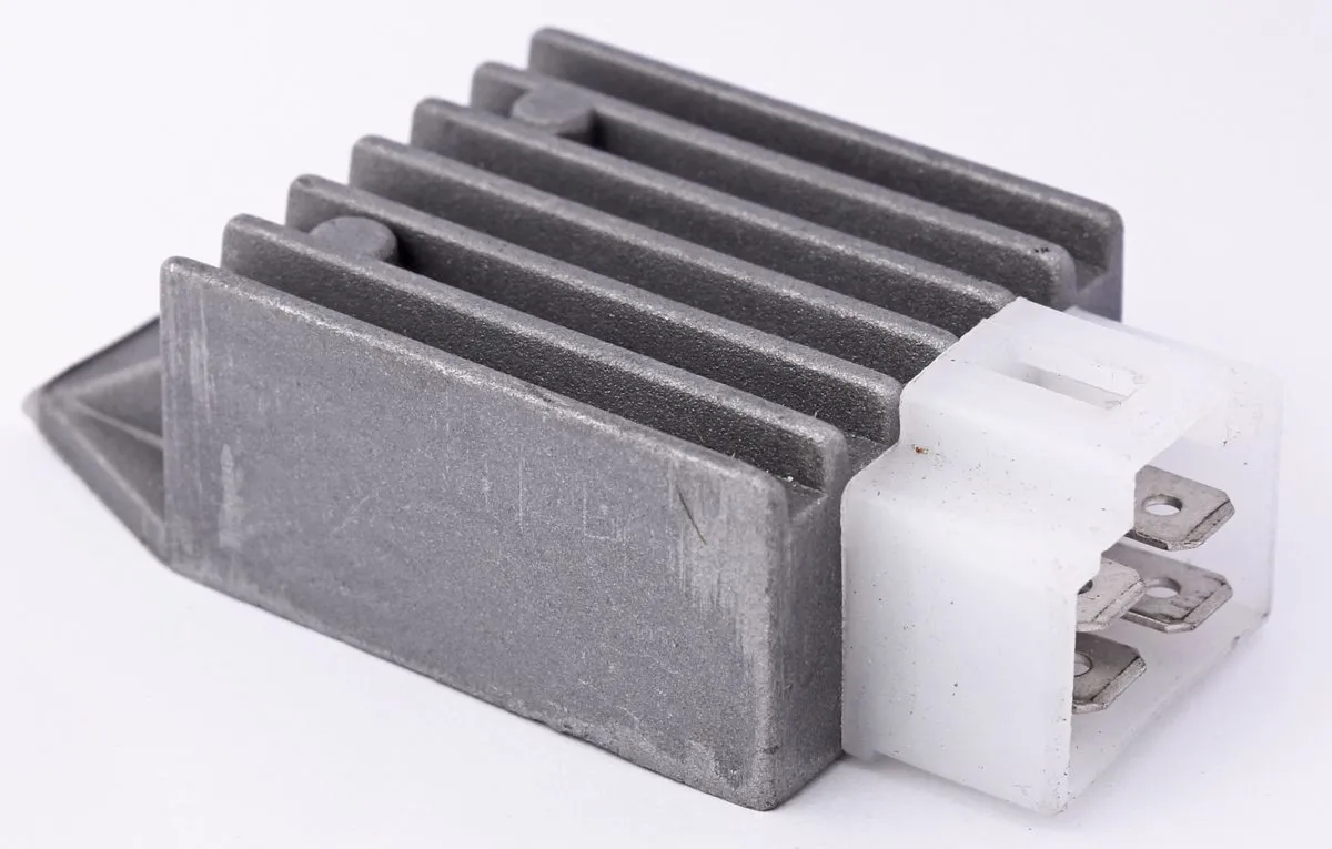 Regulator napięcia HT50QT