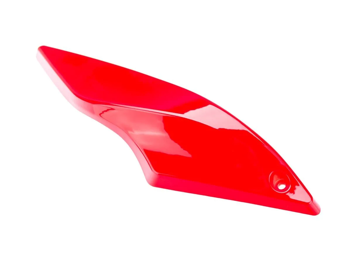 Osłona boczna owiewki lampy przedniej P Z-XT 50/19/125/20 czer