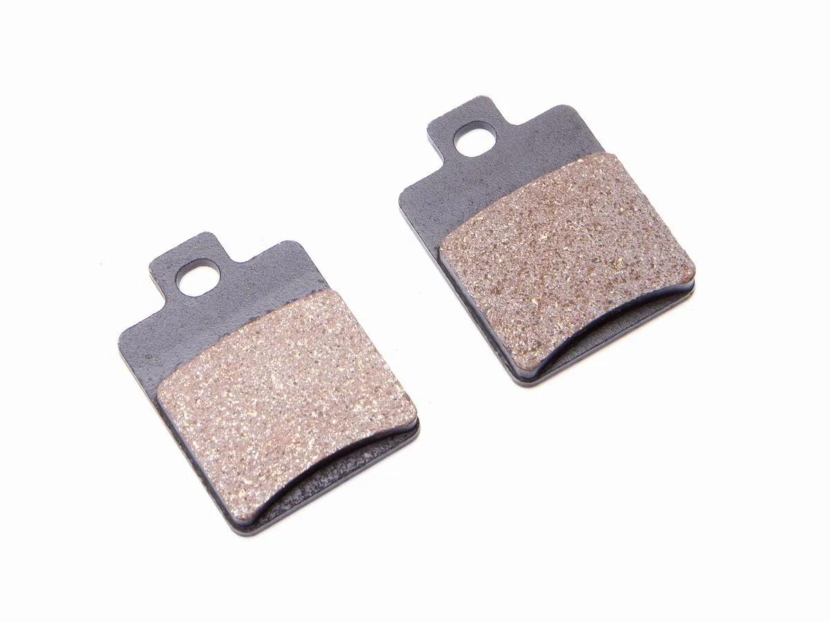 Klocki hamulca (13) tył XL110 (PAR)