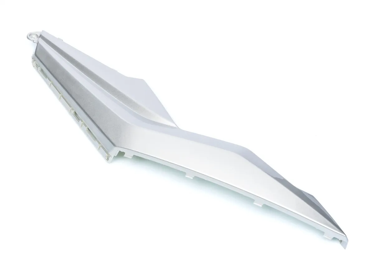 Osłona boczna przednia 777-50/24 P srebrna