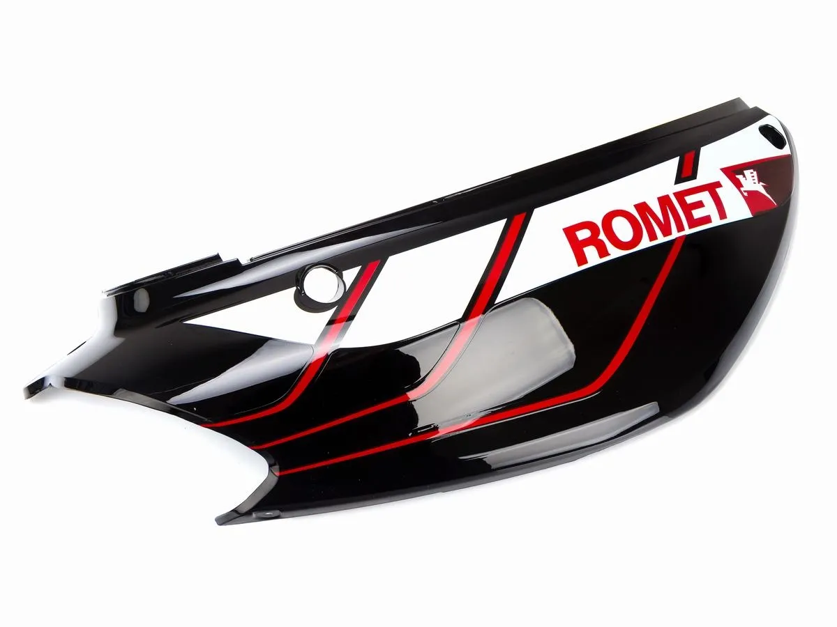 Osłona boczna prawa 700 czar/czerw