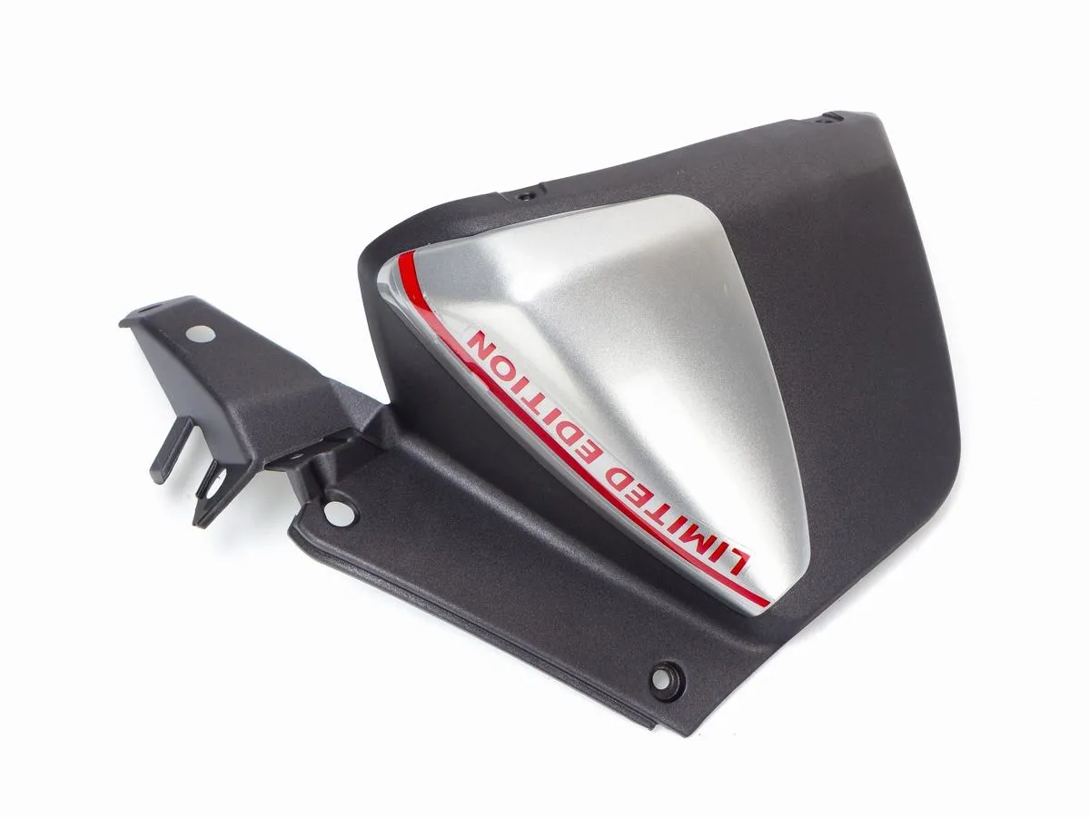 Osłona przednia boczna 700 P czar/sreb