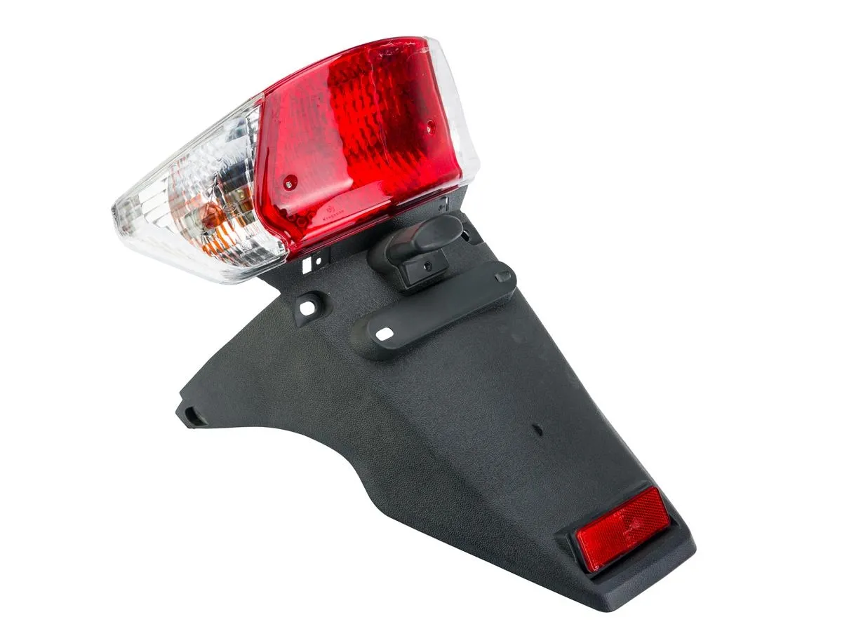 Lampa tył+błotnik QUANTUM RS