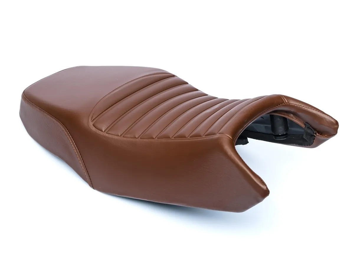 Siedzenie SCRAMBLER125 brązowe