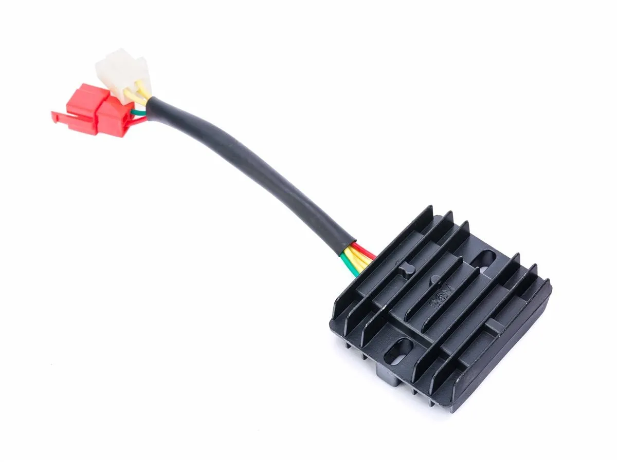 Regulator napięcia 747/21