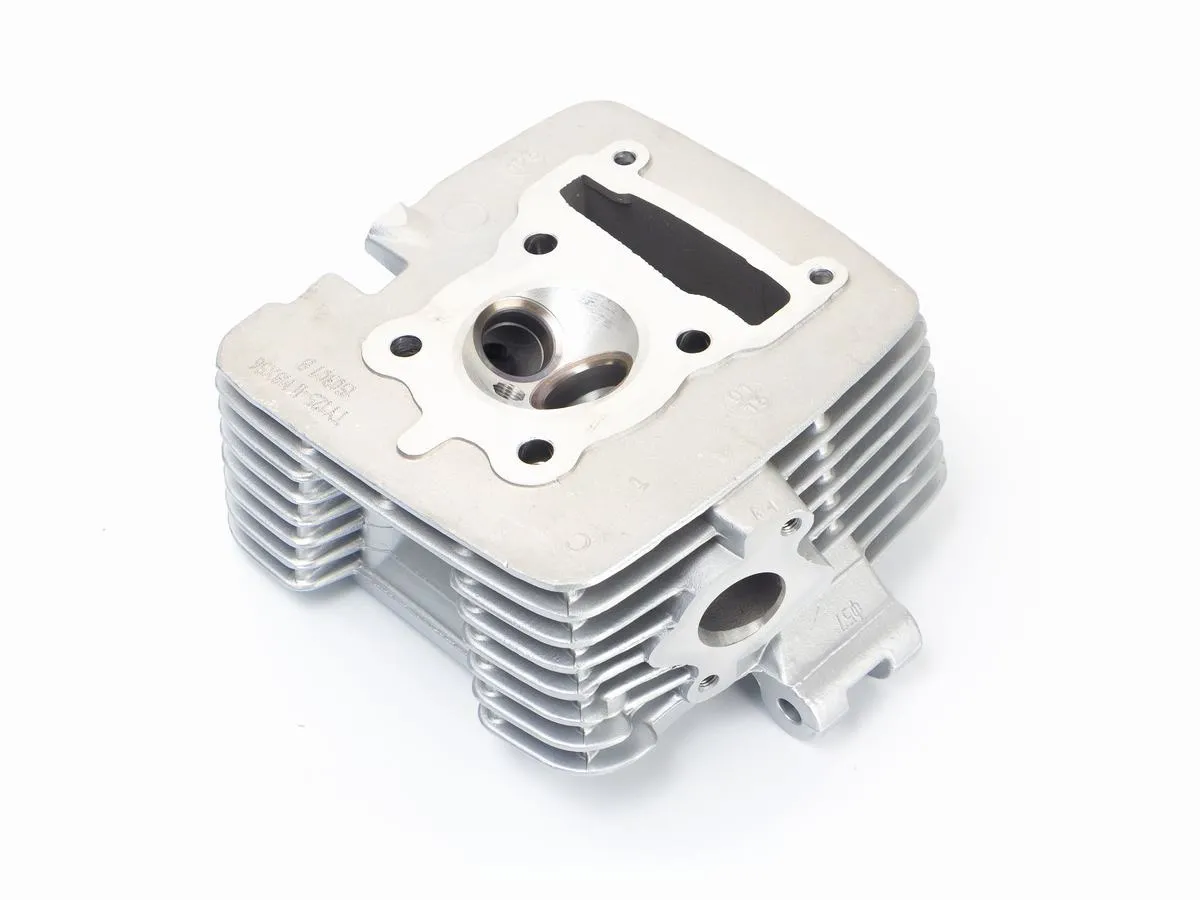 Głowica cylindra 125ccm DIVISION125/15 srebrna
