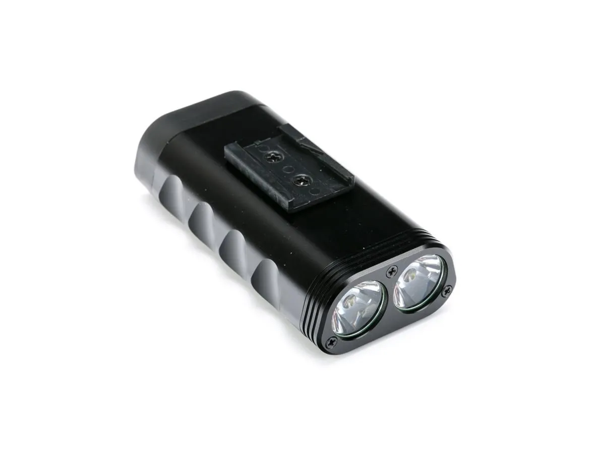 Lampa przednia BL-FL 1580 1200 lumenów USB czarna BOX - Oficjalny Sklep Romet