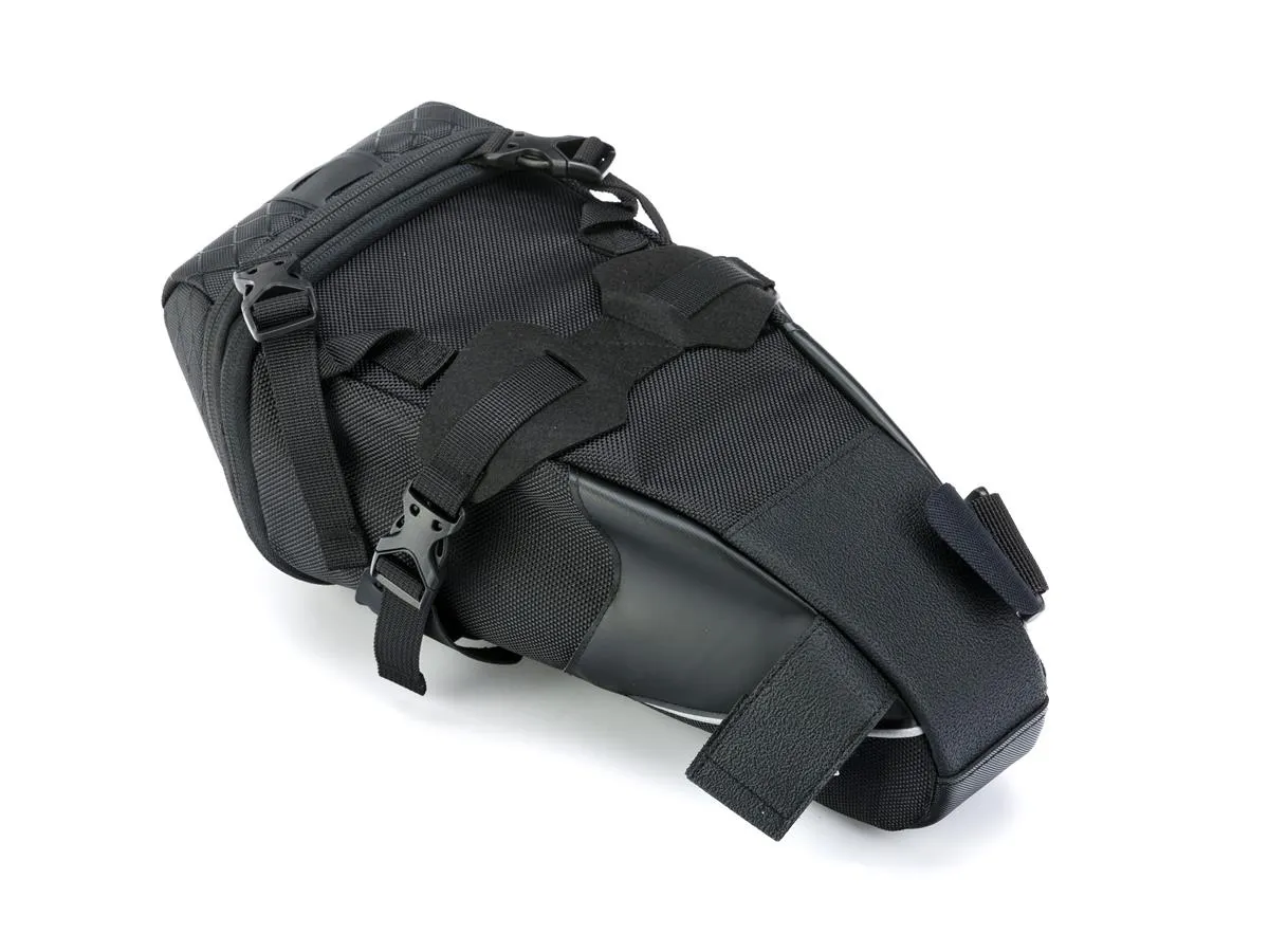 Sakwa podsiodłowa duża ROMET TH*-7705 czarna 4,8 7,6 l  et logo Romet - Oficjalny Sklep Romet