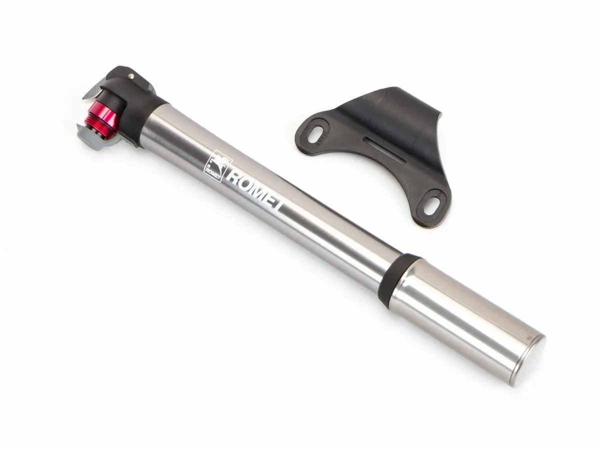 Pompka mod. RGM12LL DV AV FV alum. CNC, z białym logo et logo ROMET - Oficjalny Sklep Romet