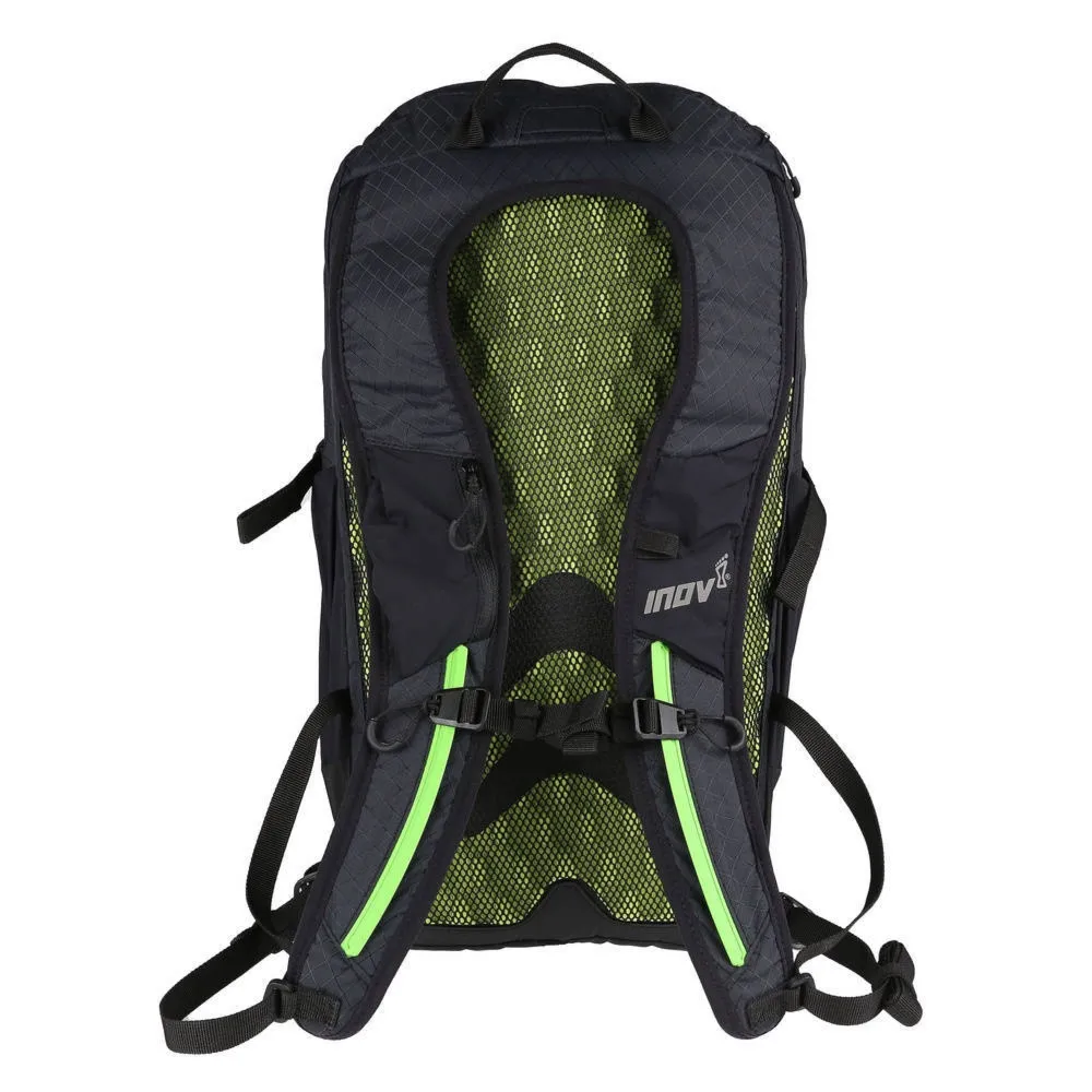 Plecak Inov-8 VentureLite 18 czarno-zielony