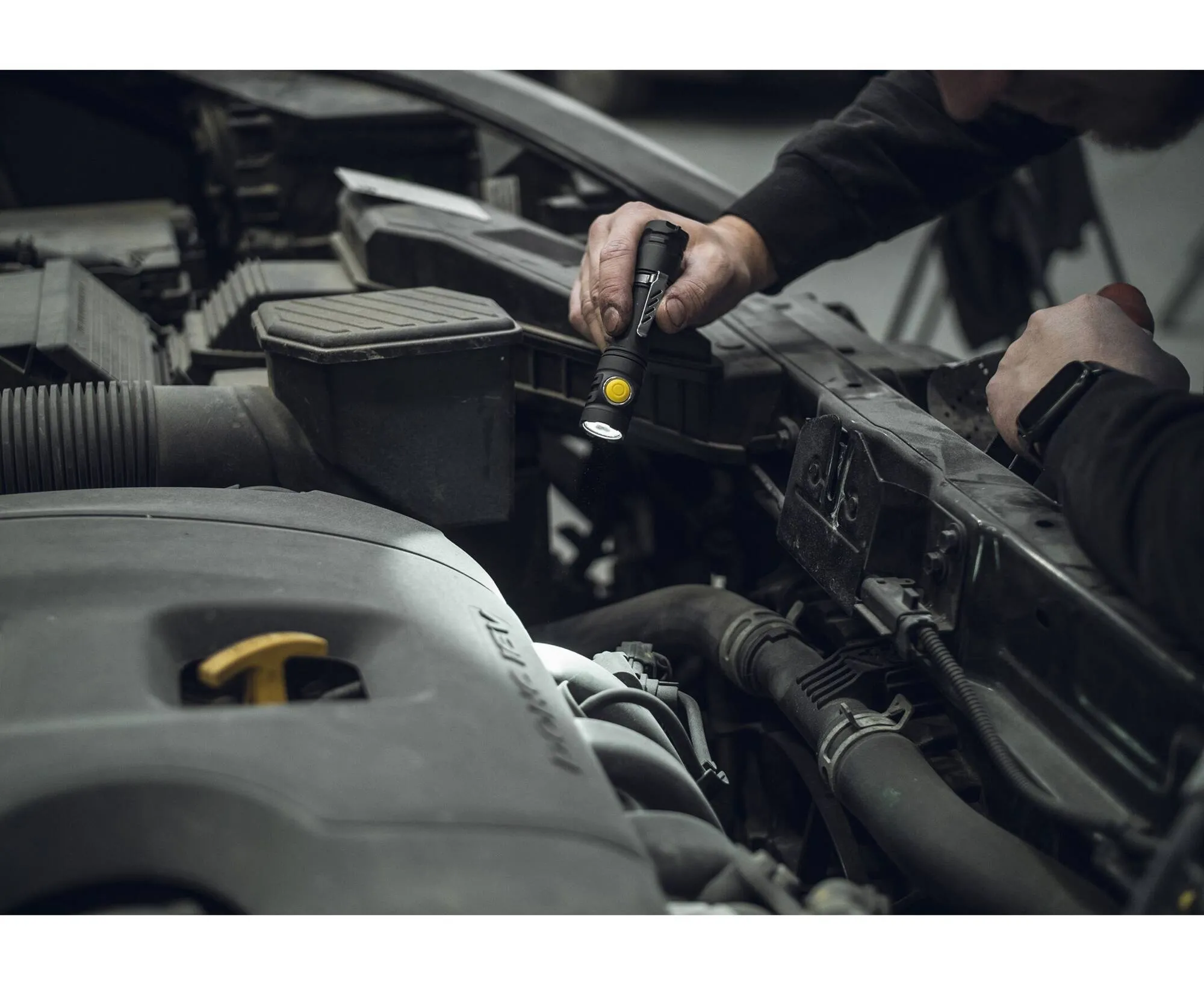 Armytek Partner C2 Magnet USB Warm, latarka akumulatorowa, 1020 lm