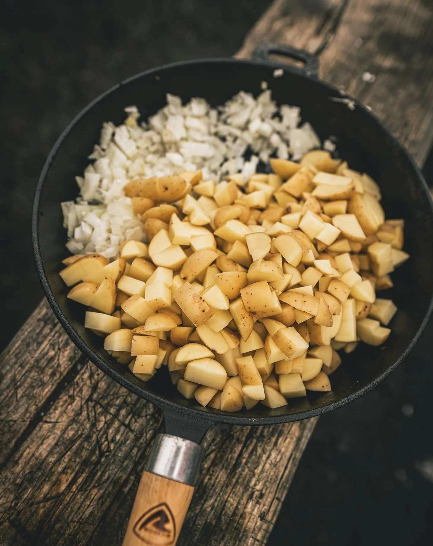 Patelnia turystyczna Robens Tahoe Pan - black