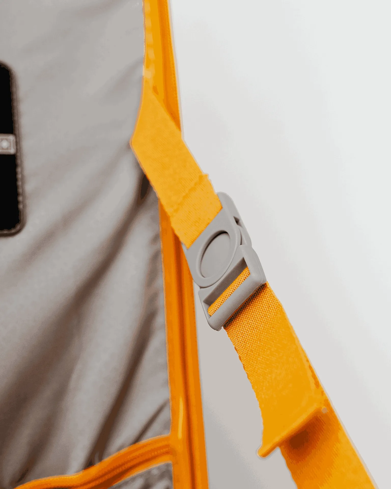 Duża walizka SwissBags Magna 78 cm żółty