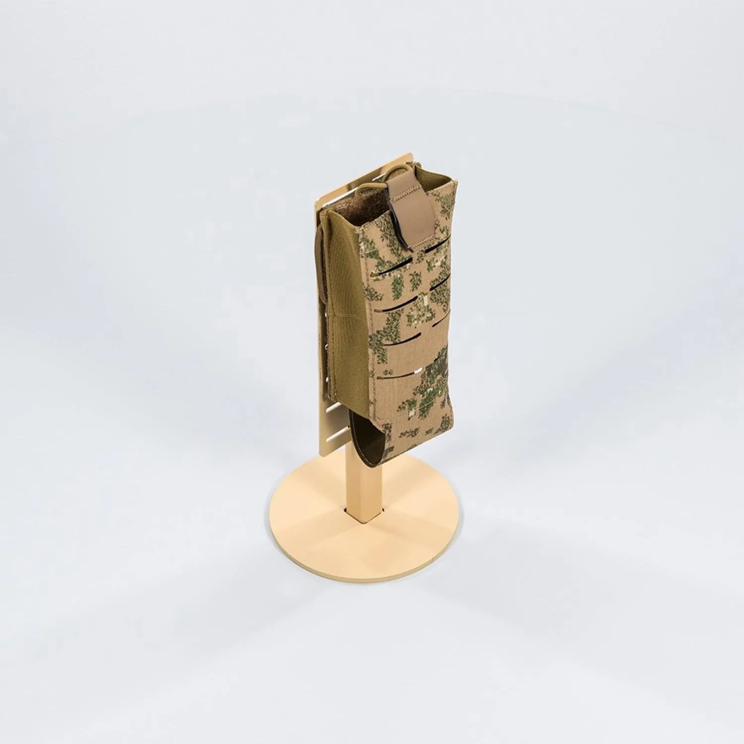 Ładownica Direct Action UNIVERSAL RADIO POUCH - Cordura - PenCott BadLands (PO-RDUN-CD5-PBL)